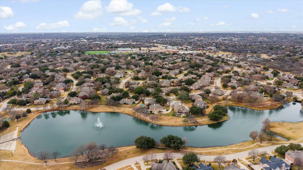bird's eye view of a Southlake, TX neighborhood.